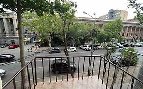 Удобная Квартира В Центре Еревана